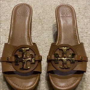 Tory burch sandals